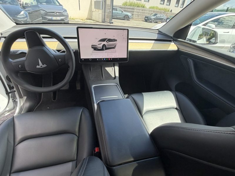 TESLA MODEL Y STANDARD RWD 2023