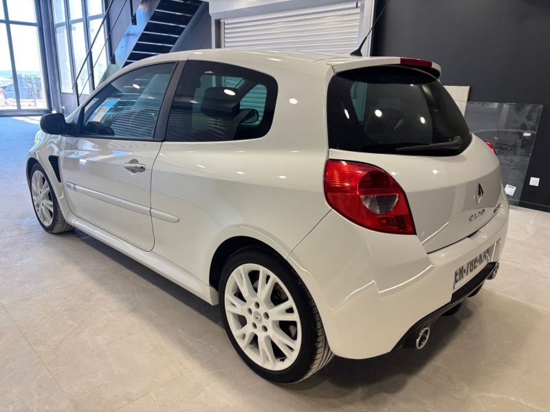 RENAULT CLIO III RENAULT SPORT  2.0 204 CUP 2011