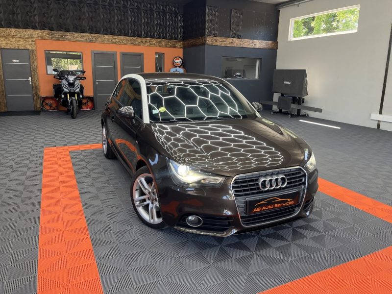 AUDI A1 1.6 TDI 105CV S-LINE ENTRETIEN ET DISTRIBUTION OK