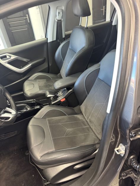 PEUGEOT 2008 1.2 ESSENCE 110 CV  EAT6 CROSSWAY 2018