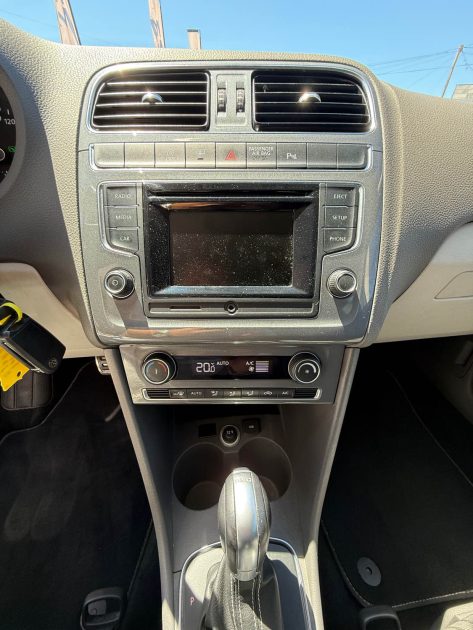 VOLKSWAGEN POLO 1.2 TSI 90 CONFORTLINE DSG 7