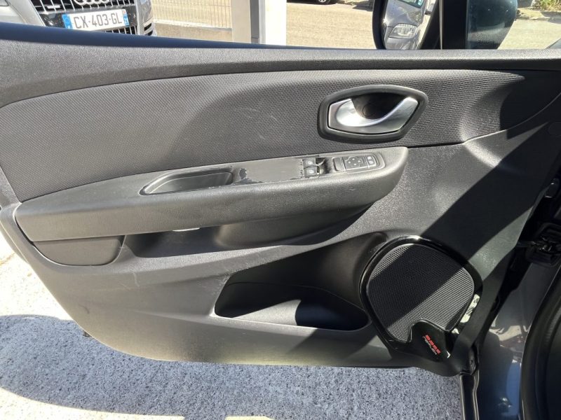 RENAULT CLIO IV 0.9 TCE 90CH ENERGY BUSINESS 5P 2018