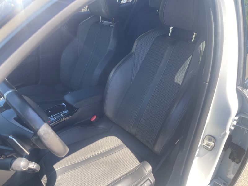 PEUGEOT 2008 II 1.2 TURBO 130CH S&S GT EAT8 61MKM
