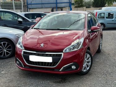 PEUGEOT 208 1.2 82 essence 2018 Trés Bon Etat  fbl kms