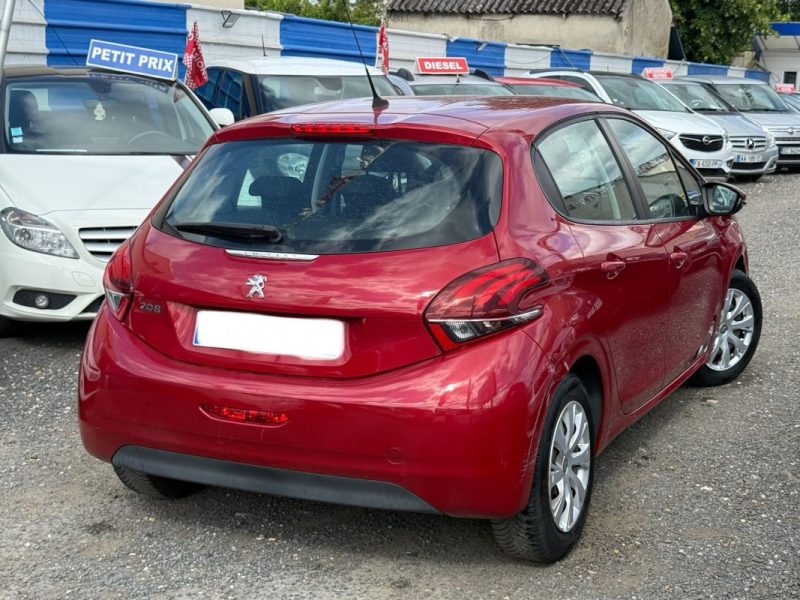 PEUGEOT 208 1.2 82 essence 2018 Trés Bon Etat  fbl kms