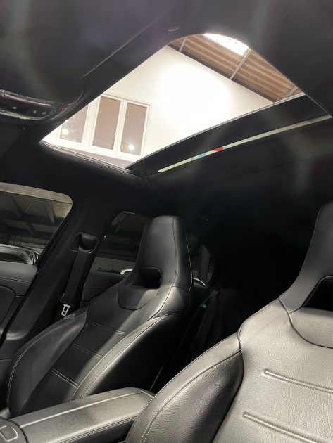 MERCEDES CLASSE A35 AMG 2.0 306CH (CAMÉRA 360°,SIÈGES ÉLECTRIQUES CHAUFFANTS,SONO BURMASTER⭐⭐️⭐️⭐️⭐)