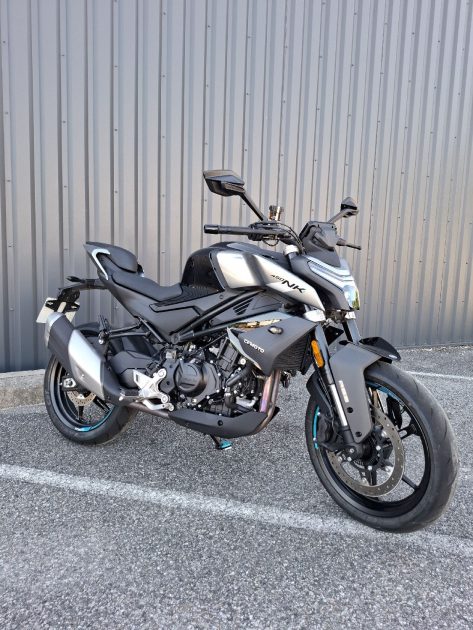 CF MOTO 450 NK 2025