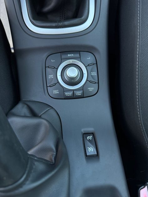 RENAULT MEGANEIII 1.5 DCI 105 TOMTOM EDITION 2010