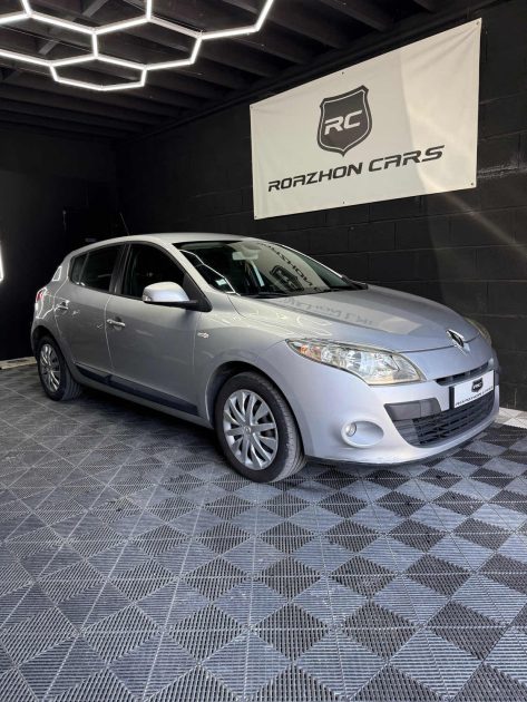 RENAULT MEGANEIII 1.5 DCI 105 TOMTOM EDITION 2010