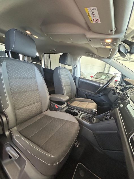 VOLKSWAGEN TOURAN 1.6 TDI 115 CONNECT  DSG 7 PLACE 2019