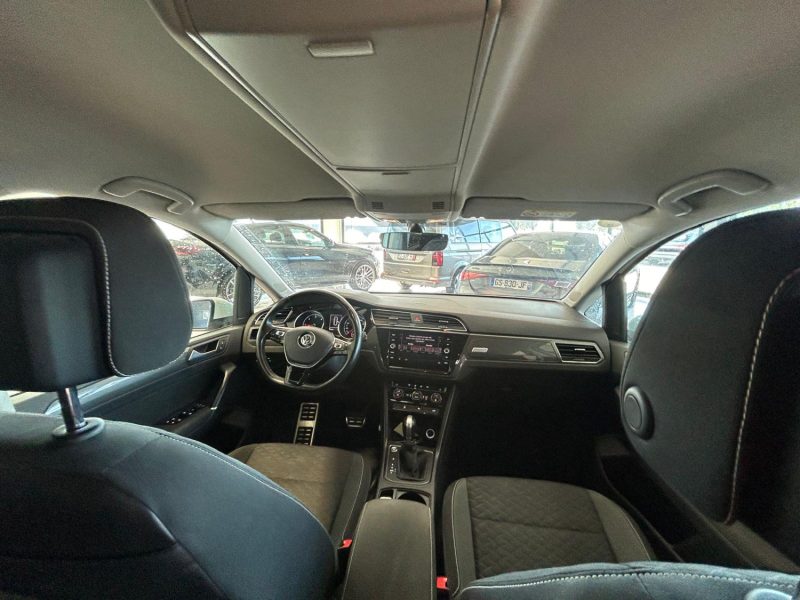 VOLKSWAGEN TOURAN 1.6 TDI 115 CONNECT  DSG 7 PLACE 2019