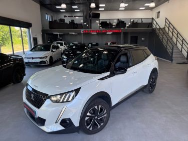 PEUGEOT 2008 II 1.5 HDI 130 GT LINE EAT8 / TOIT OUVRANT PANORAMIQUE / AMBIANCE LED 
