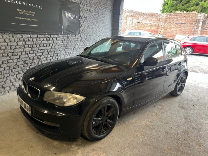 B.M.W. SERIE 1 116D EDITION BLACK AND WHITE 