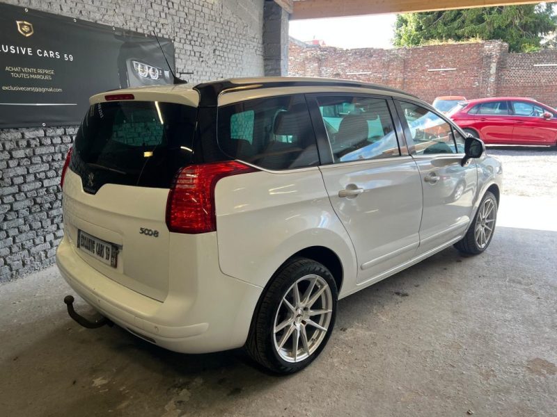 PEUGEOT 5008 1.6 BLUEHDI 120CH ALLURE 7 PLACES  2015