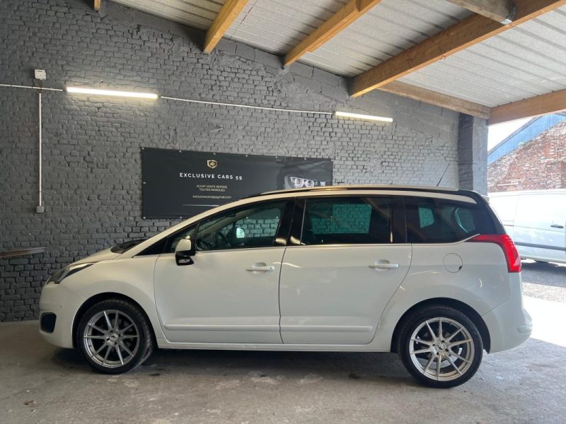 PEUGEOT 5008 1.6 BLUEHDI 120CH ALLURE 7 PLACES  2015