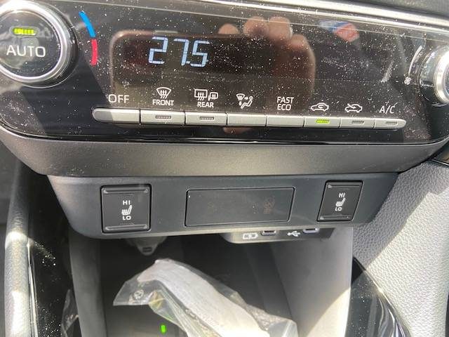 TOYOTA YARIS 116H DESIGN 2026