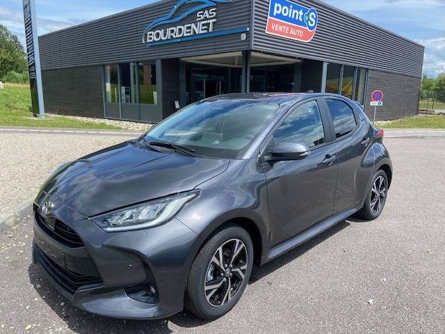 TOYOTA YARIS 116H DESIGN 2026