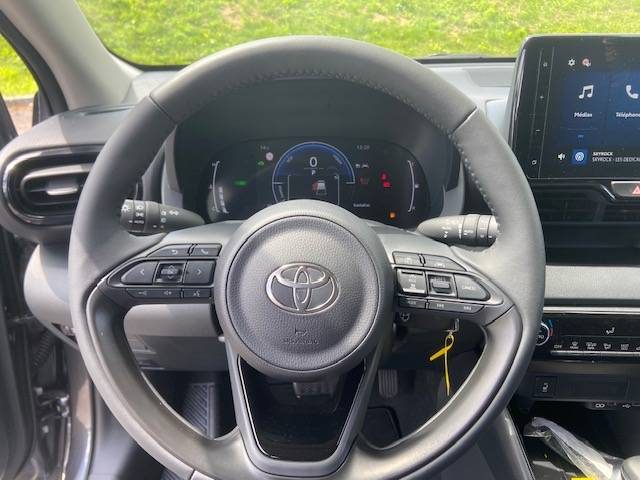 TOYOTA YARIS 116H DESIGN 2026