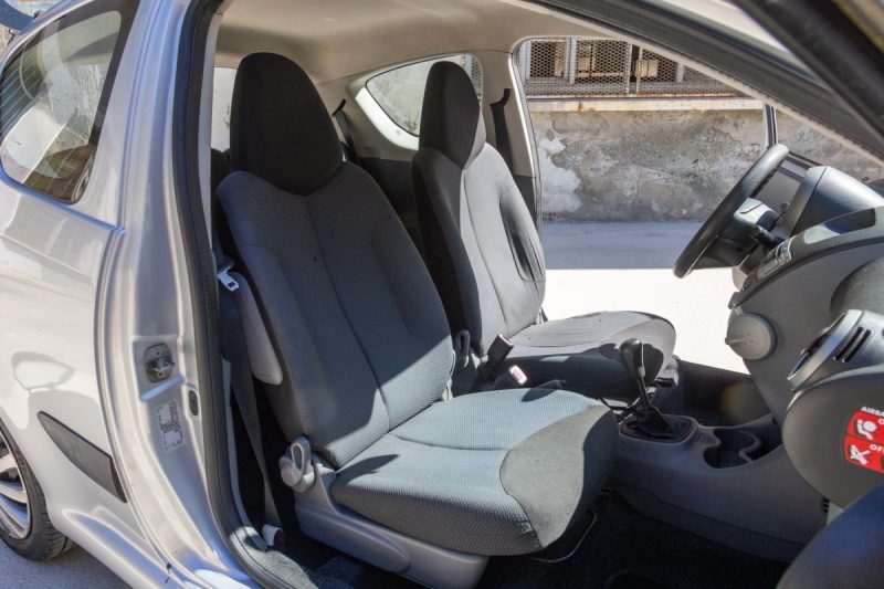 Toyota Aygo 1.0 VVT-i 68cv ✨ Chaîne de distribution - 4 pneus neufs - Embrayage neuf