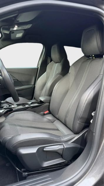 PEUGEOT 2008 1.2 PURE TECH 130 GT LINE EAT 2020