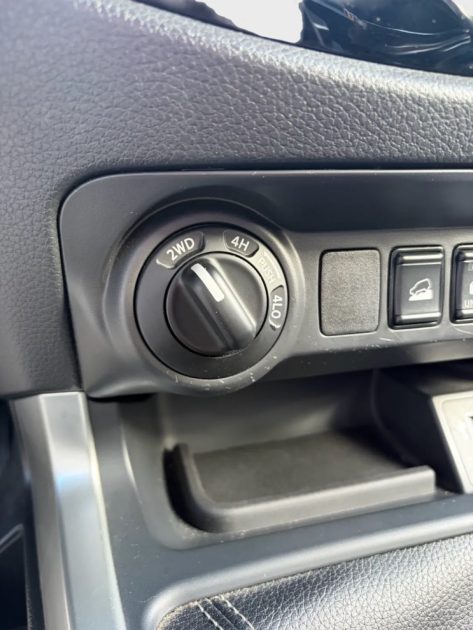 NISSAN NAVARA KING CAB NP300 N CONNECTA 2.3 DCI