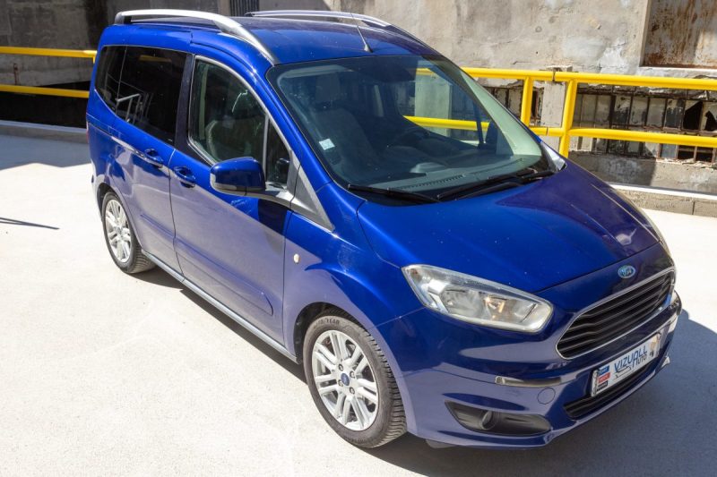 Ford Tourneo Courier 1.0 EcoBoost Titanium 100cv ✨ Distribution récente - Climatisation - Bluetooth 