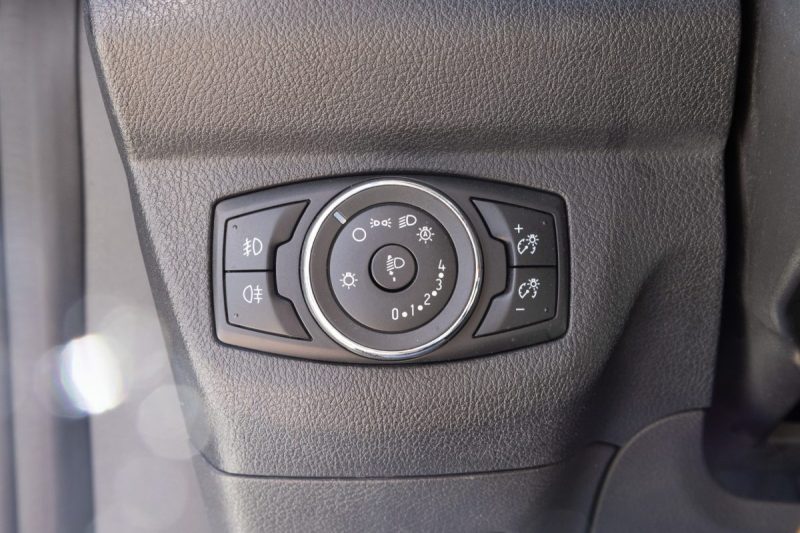 Ford Tourneo Courier 1.0 EcoBoost Titanium 100cv ✨ Distribution récente - Climatisation - Bluetooth 