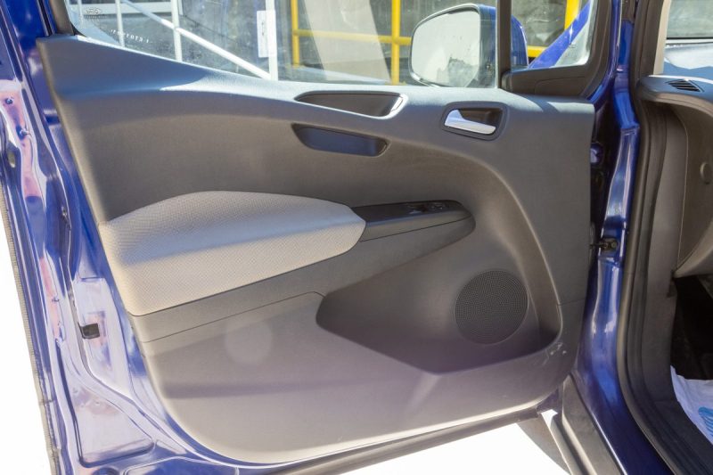 Ford Tourneo Courier 1.0 EcoBoost Titanium 100cv ✨ Distribution récente - Climatisation - Bluetooth 