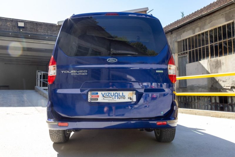 Ford Tourneo Courier 1.0 EcoBoost Titanium 100cv ✨ Distribution récente - Climatisation - Bluetooth 