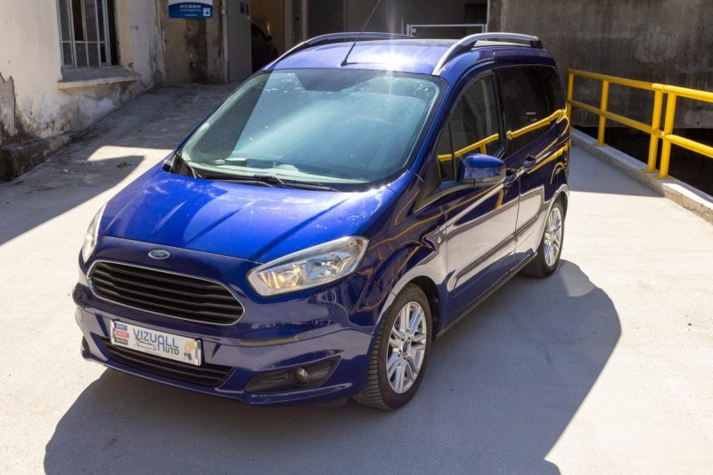 Ford Tourneo Courier 1.0 EcoBoost Titanium 100cv ✨ Distribution récente - Climatisation - Bluetooth 