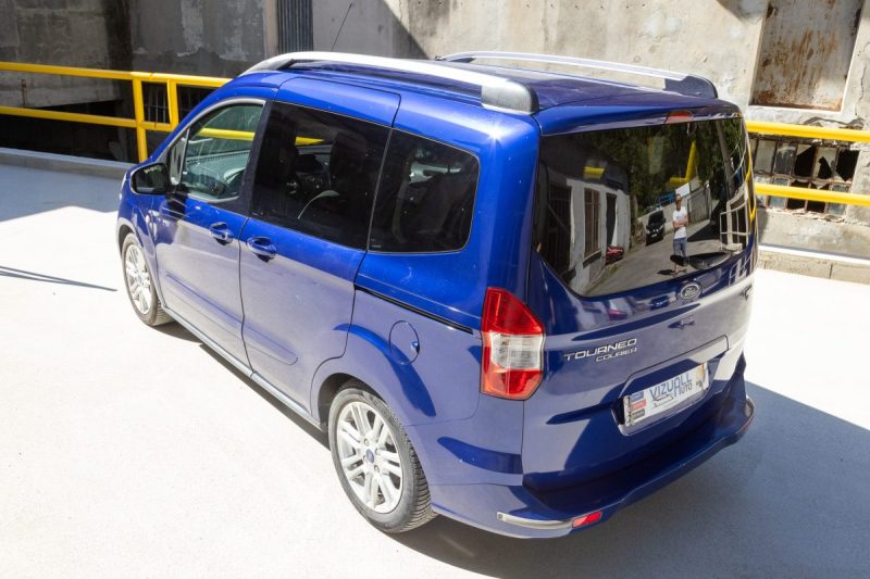 Ford Tourneo Courier 1.0 EcoBoost Titanium 100cv ✨ Distribution récente - Climatisation - Bluetooth 