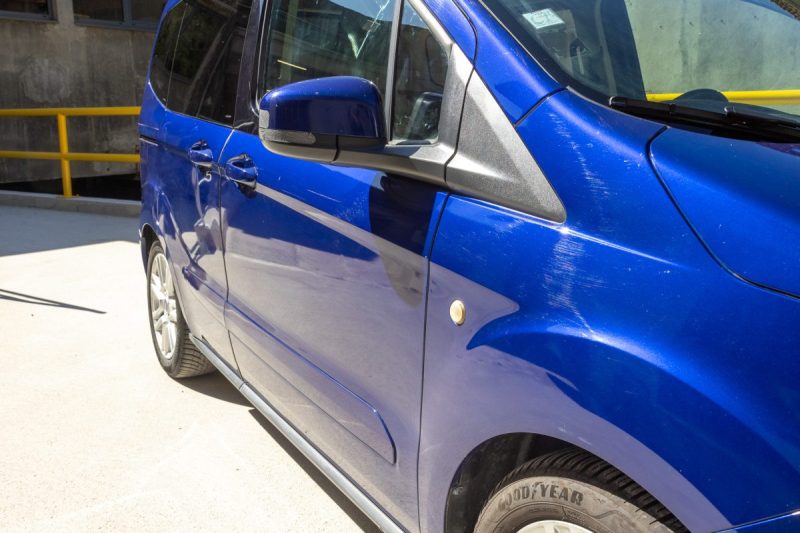 Ford Tourneo Courier 1.0 EcoBoost Titanium 100cv ✨ Distribution récente - Climatisation - Bluetooth 