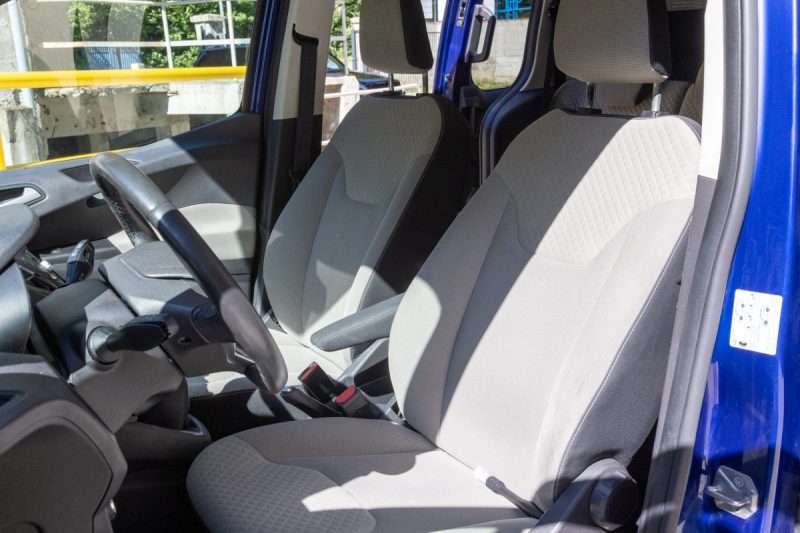 Ford Tourneo Courier 1.0 EcoBoost Titanium 100cv ✨ Distribution récente - Climatisation - Bluetooth 