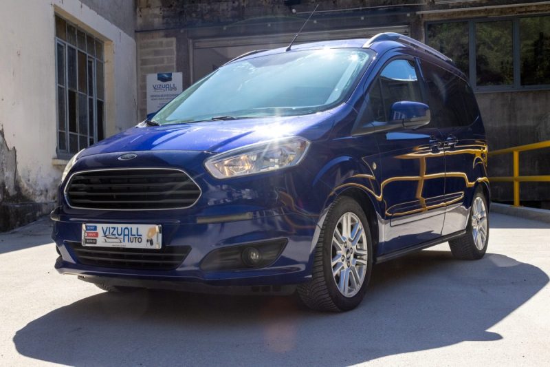 Ford Tourneo Courier 1.0 EcoBoost Titanium 100cv ✨ Distribution récente - Climatisation - Bluetooth 