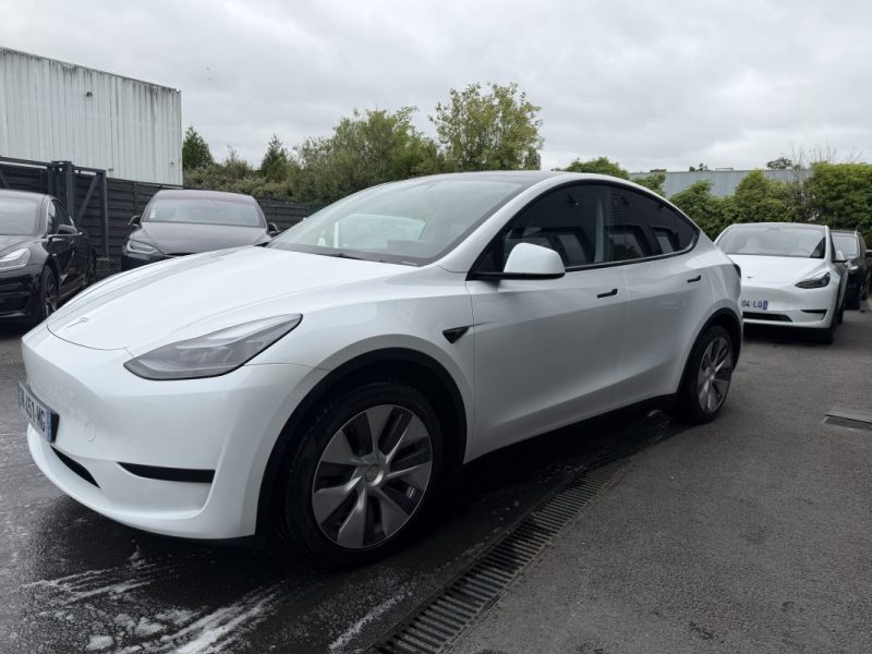 TESLA MODEL Y STANDARD RWD 2023