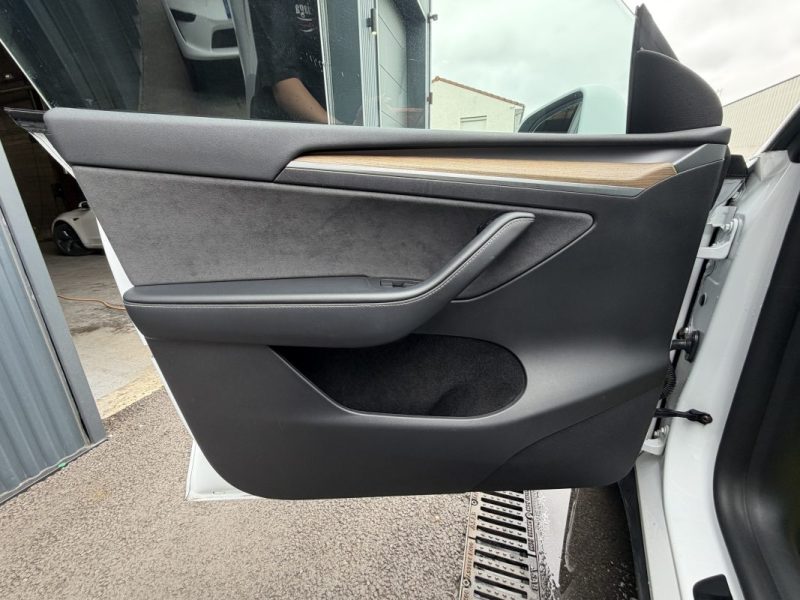 TESLA MODEL Y STANDARD RWD 2023