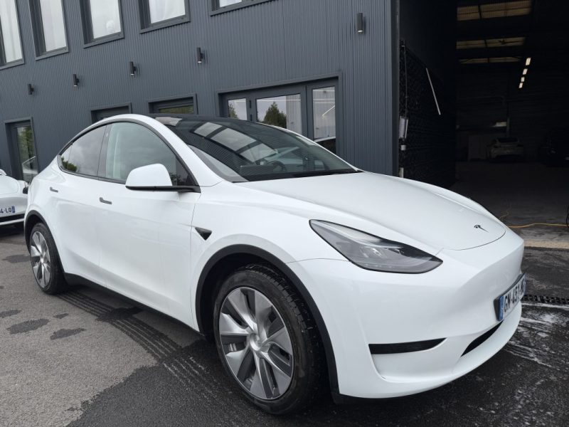 TESLA MODEL Y STANDARD RWD 2023