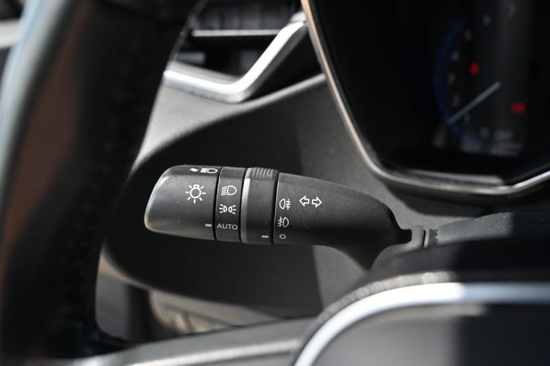 TOYOTA COROLLA 122H DESIGN 2021