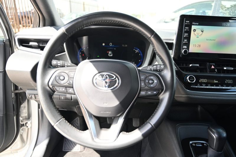 TOYOTA COROLLA 122H DESIGN 2021