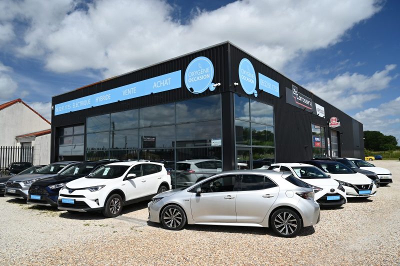TOYOTA COROLLA 122H DESIGN 2021