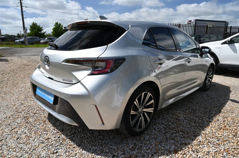 TOYOTA COROLLA 122H DESIGN 2021