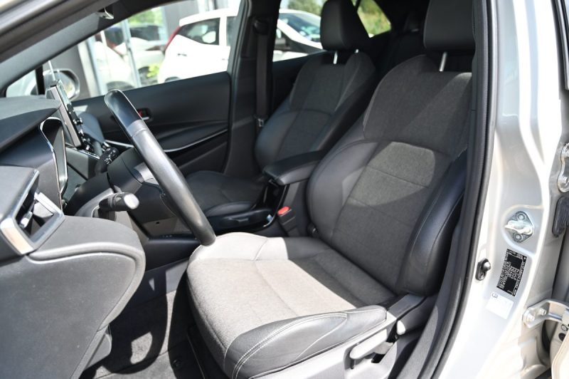 TOYOTA COROLLA 122H DESIGN 2021