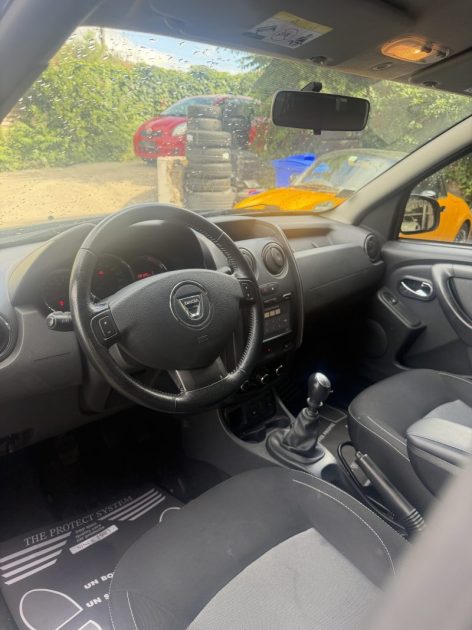 DACIA DUSTER 1.2 TCE URBAN EXPLORER 2015 - 69 308Kms - Parfait Etat - Premier Main - Suivit DACIA