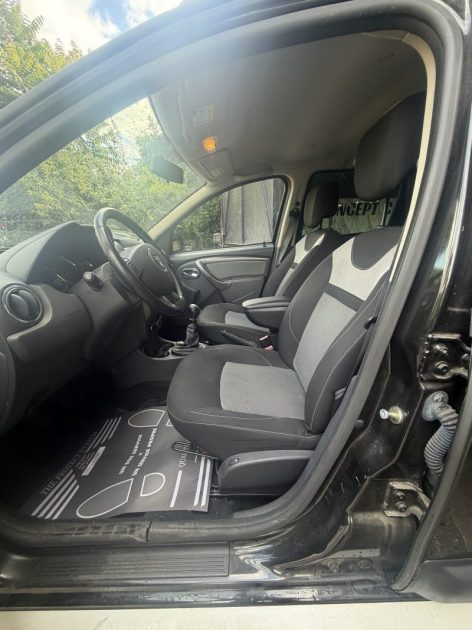 DACIA DUSTER 1.2 TCE URBAN EXPLORER 2015 - 69 308Kms - Parfait Etat - Premier Main - Suivit DACIA