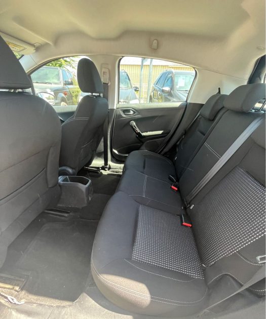 Peugeot 208 1.2i 75 Ch Allure Garantie