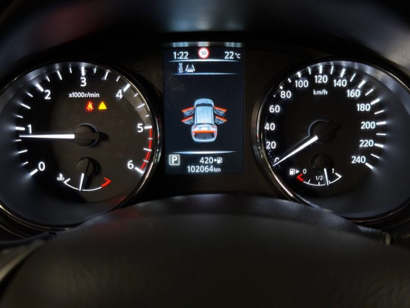 NISSAN QASHQAI II CONNECT EDITION 1.6 DCI 130 BOITE AUTO XTRONIC TOIT PANO CAMERA 360 - Garantie 1an