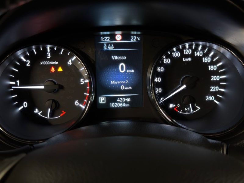 NISSAN QASHQAI II CONNECT EDITION 1.6 DCI 130 BOITE AUTO XTRONIC TOIT PANO CAMERA 360 - Garantie 1an