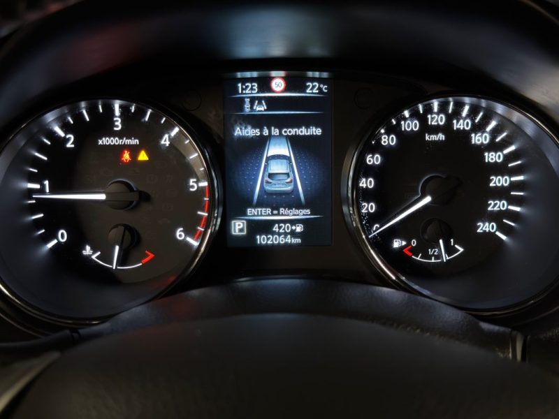 NISSAN QASHQAI II CONNECT EDITION 1.6 DCI 130 BOITE AUTO XTRONIC TOIT PANO CAMERA 360 - Garantie 1an