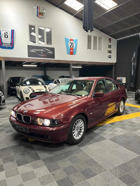 BMW 525i 192 CH E39 (FUTUR COLLECTOR, BOITE AUTO, SUIVI D’ENTRETIEN)⭐️⭐️⭐️⭐️⭐️