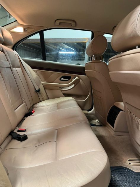 BMW 525i 192 CH E39 (FUTUR COLLECTOR, BOITE AUTO, SUIVI D’ENTRETIEN)⭐️⭐️⭐️⭐️⭐️